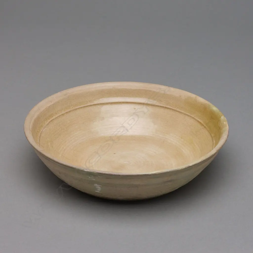 A Northern Thailand stoneware dish, Image 1++